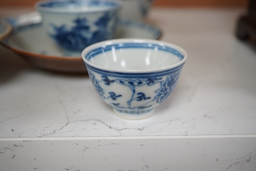 A Chinese Nanking cargo tea bowl, two saucers, Teksing cargo, cargo tea wares and a Guangxu miniature tea bowl-5cm diameter